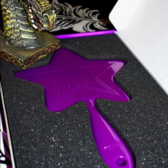 Jeffree🌟Glitter Mirror from Bloodlust Collection - Picture 4 of 8